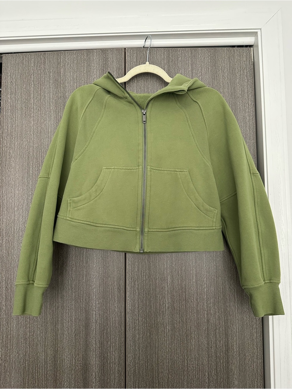 Lululemon Cropped Hoodie